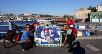 رکاب زنی دو تن از کارکنان دانشکده پزشکی و پیراپزشکی  ازگرجستان به ترکیه